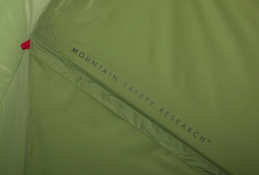 MSR Elixir 1 – detail vchodu StayDry a odkvapu