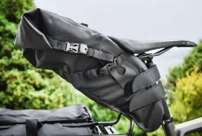 Force Stormpack L – brašňa upevnená pod sedlom Force Stormpack L – brašňa upevnená pod sedlom