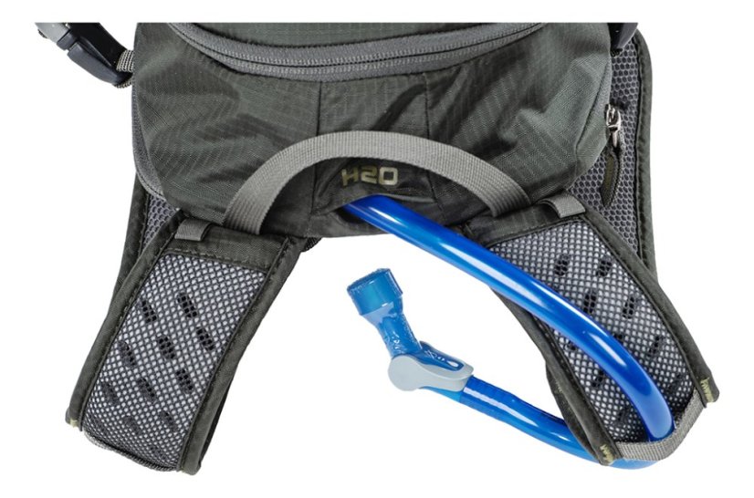 Acepac Flite 6 Exp MKIII – vývod a vedenie hadice hydrovaku