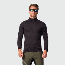 Bukovec II Black – mikina na modeli, ďalší pohľad
