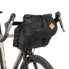 Restrap Holster Bar Bag Plus – šikmý pohľad na kompletnú zostavu