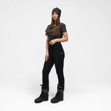 Northfinder Rinava – Black, pohľad spredu na modelke