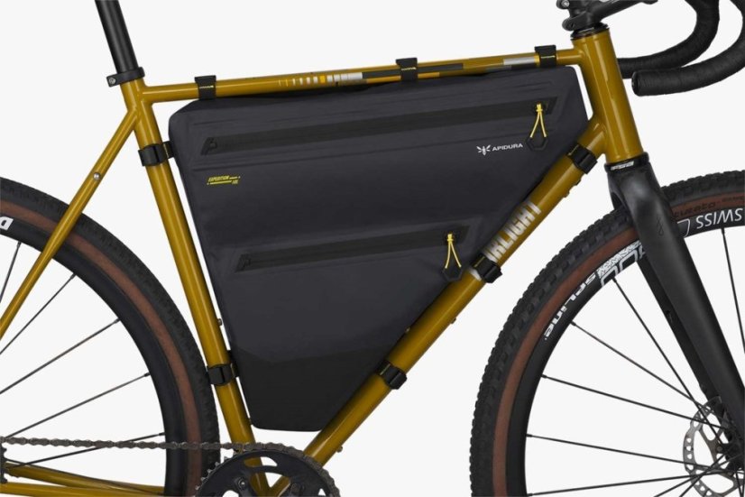 Apidura Expedition Full Frame Pack 10 L - umiestnenie v ráme