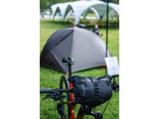 Acepac Bar Bag MKIII upevnená na bicykli