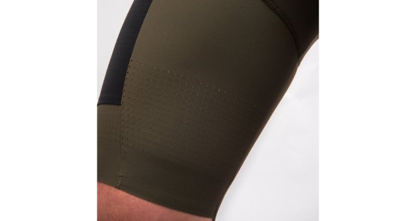 Fresh Trash Men's Signature Bib Shorts Evo - cyklo kraťasy - Farba: True Black, Veľkosť: S